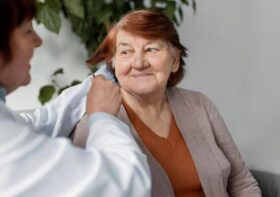 Benefits of Companionship Care Services for Seniors Living Alone