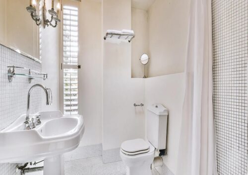 Fully Fitted Bathroom